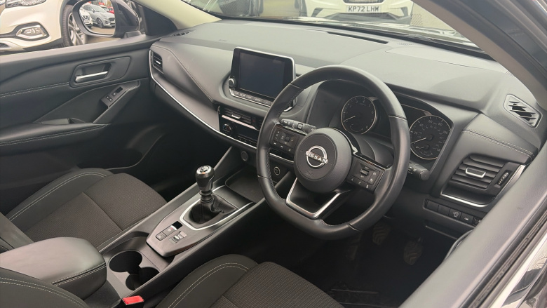 Nissan Qashqai 1.3 DiG-T MH Acenta Premium 5dr Petrol Hatchback